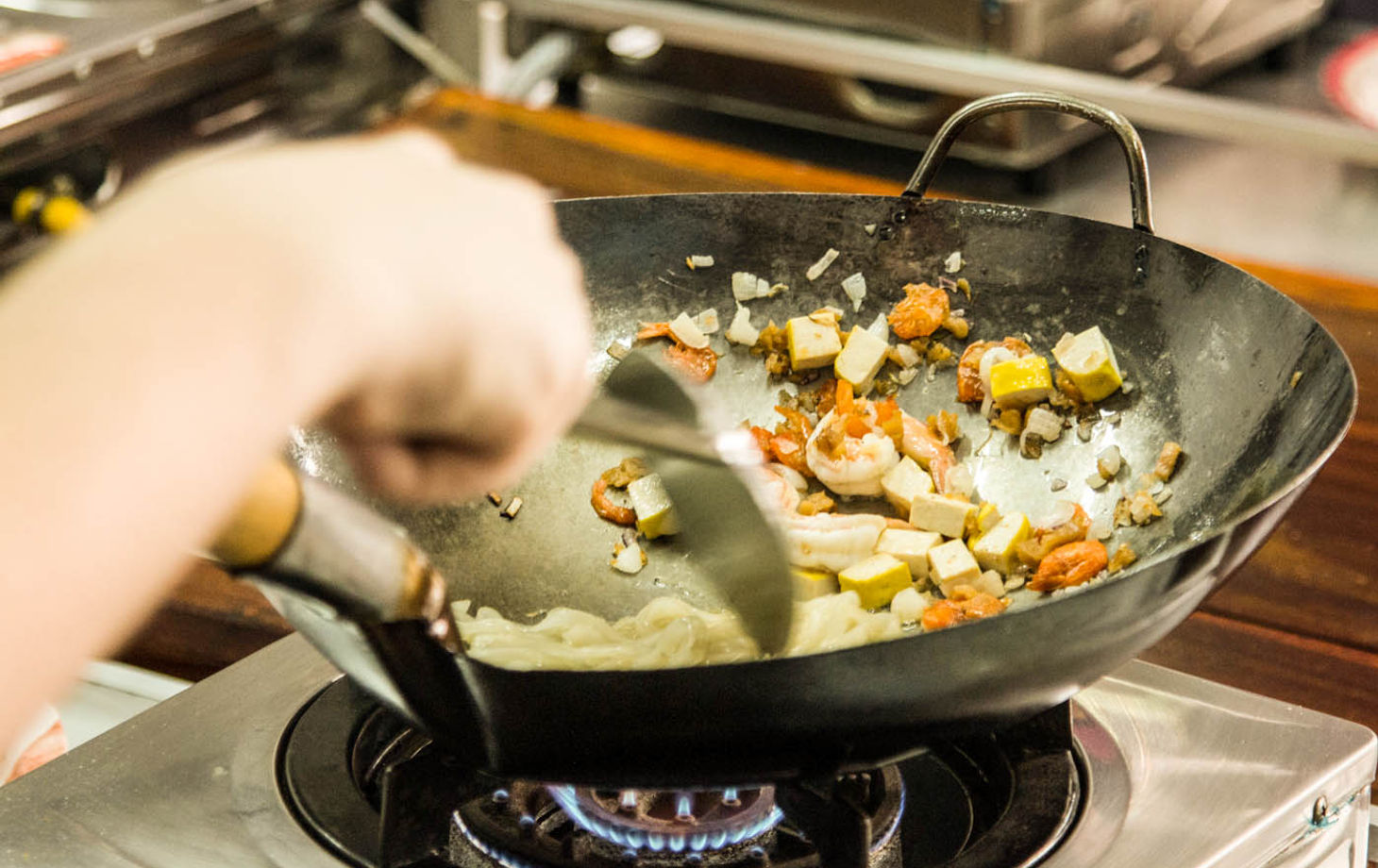Bangkok's Best Flavors: Cooking Class and Market Tour (Vegetarians Welcome)
