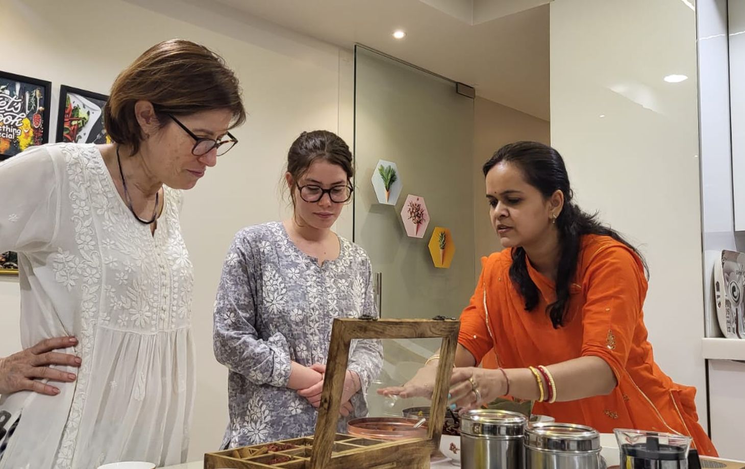 Suroth House Cooking Class with Market Tour