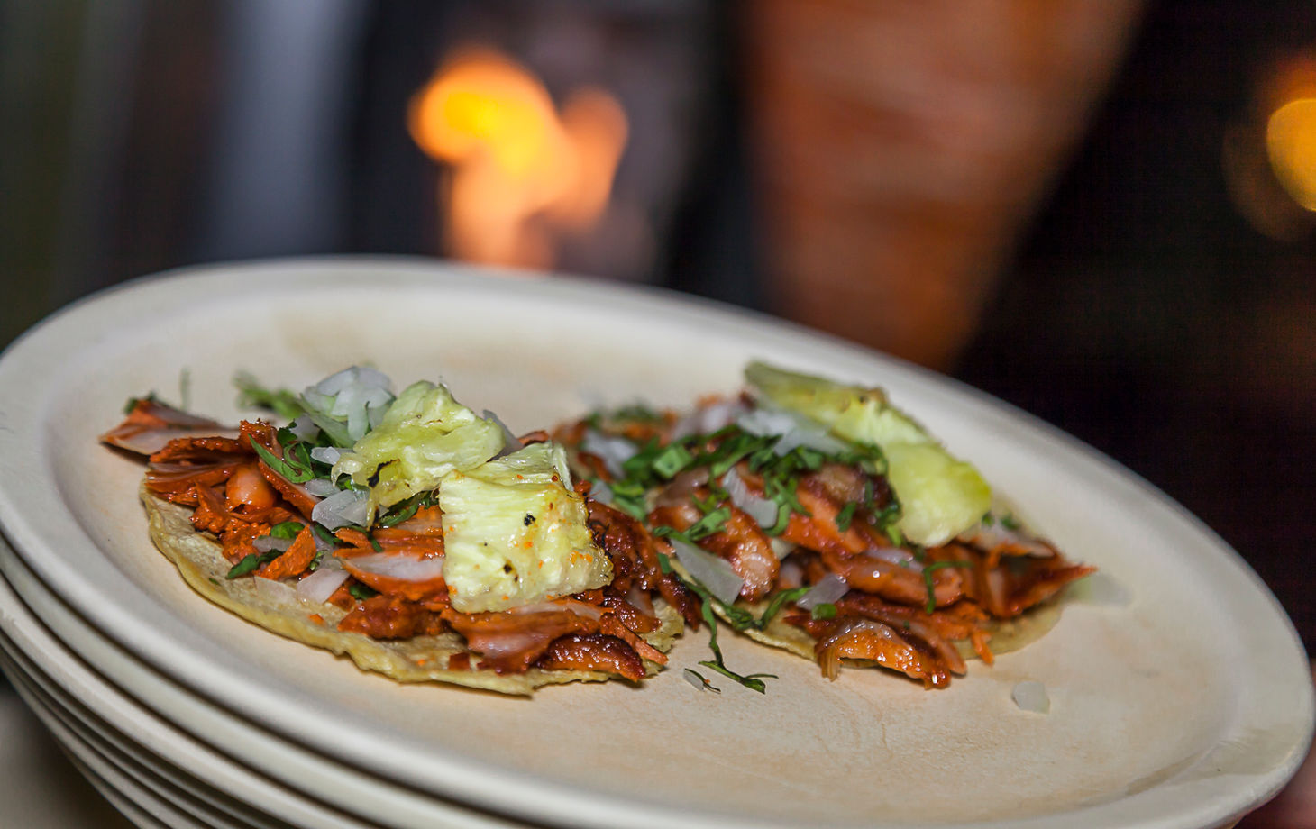 Ausgehen in Mexiko-Stadt: Eine tägliche Tour durch Tacos, Bier und Mezcal mit einem kulinarischen Experten