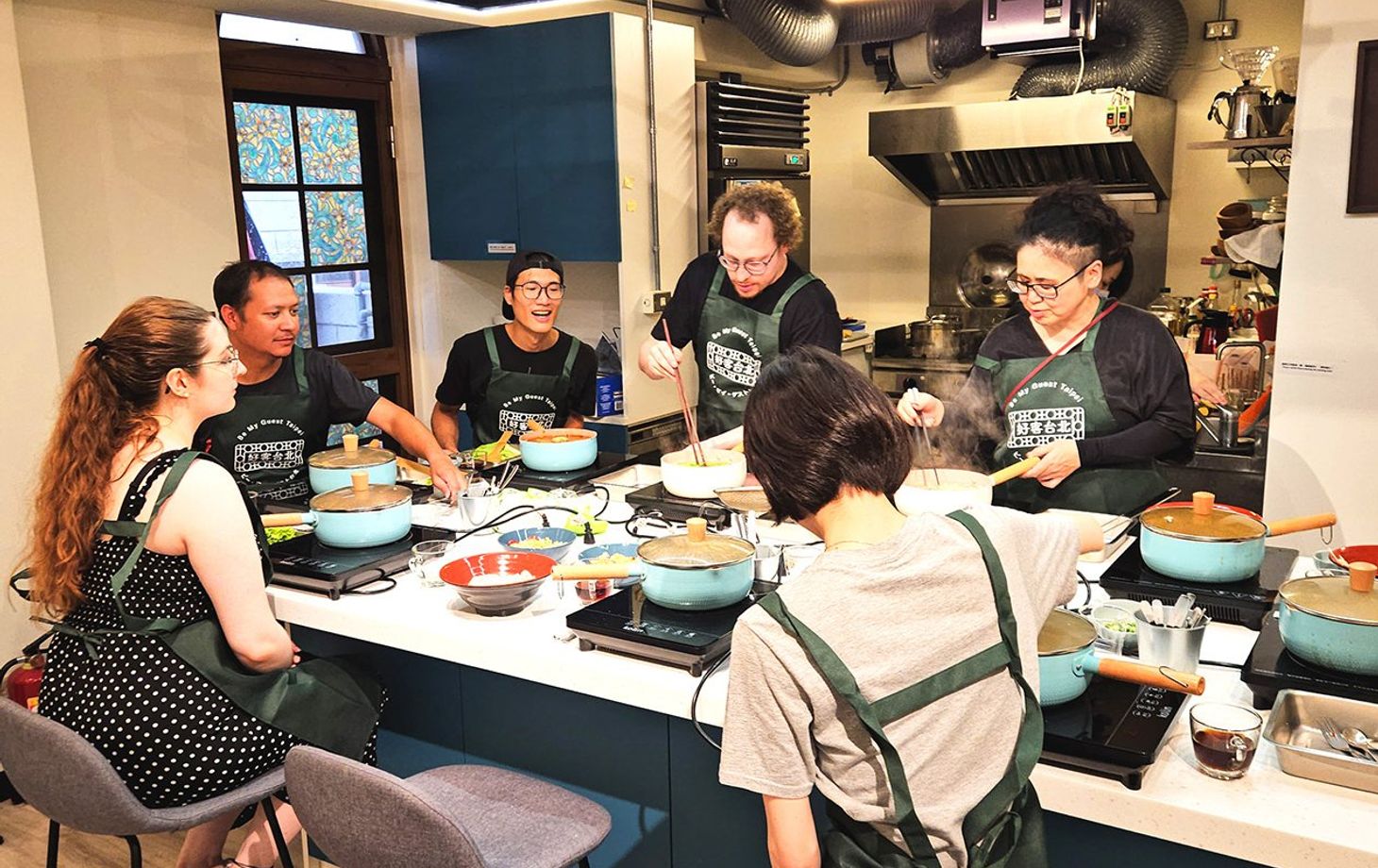 Taipei Market Secrets & The Bountiful Stir-Fried Rice Experience