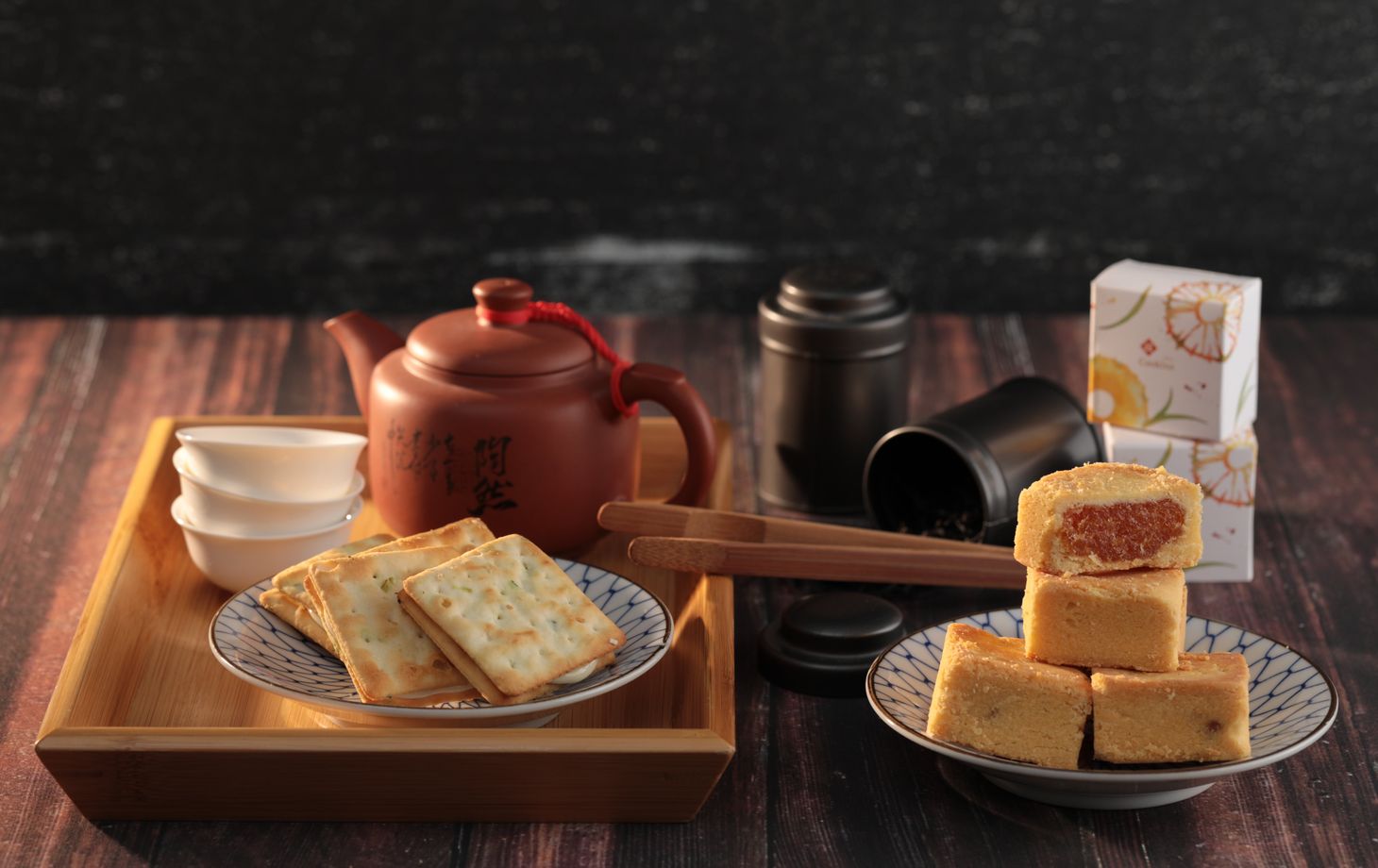 Make Fortune Pastries with Oolong Tea Ceremony