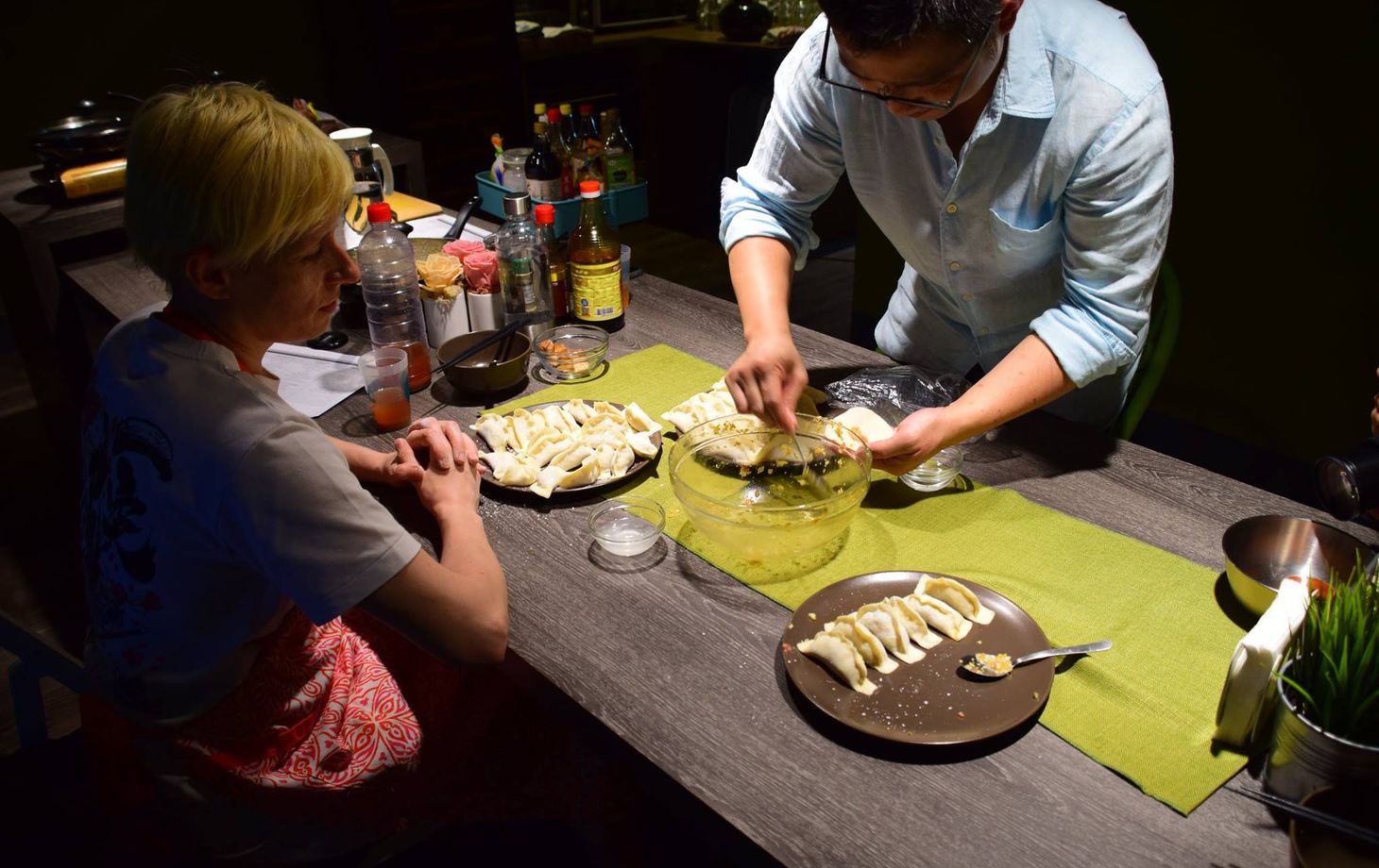 In-depth Cultural Exchange with Taiwanese Home Cooking Class and Market Tour