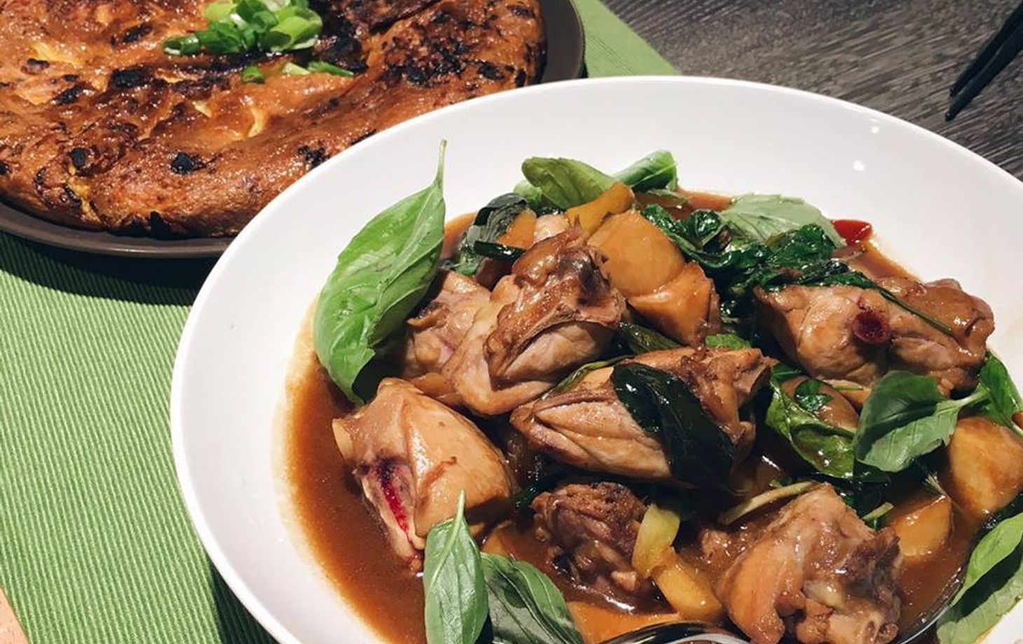In-depth Cultural Exchange with Taiwanese Home Cooking Class and Market Tour