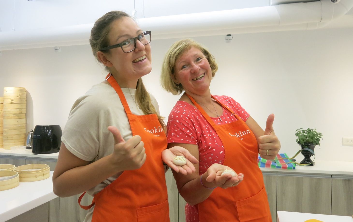 Taiwanese XiaoLongBao & Noodles Cooking Class (incl. Traditional Market Tour)