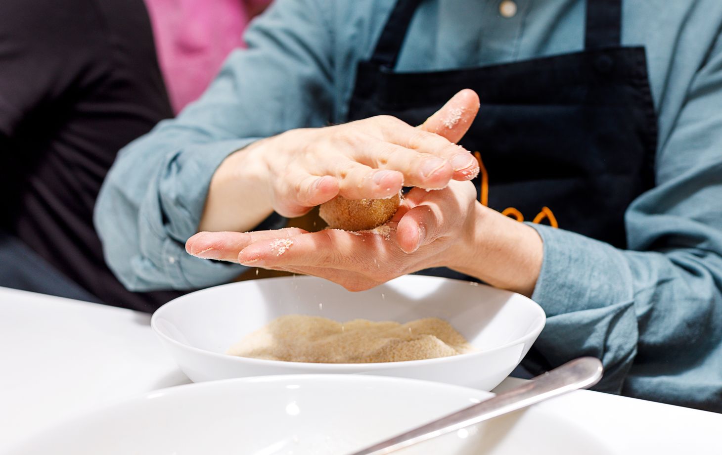 Tapas and Paella Culinary Class in a Special Gastronomic Place