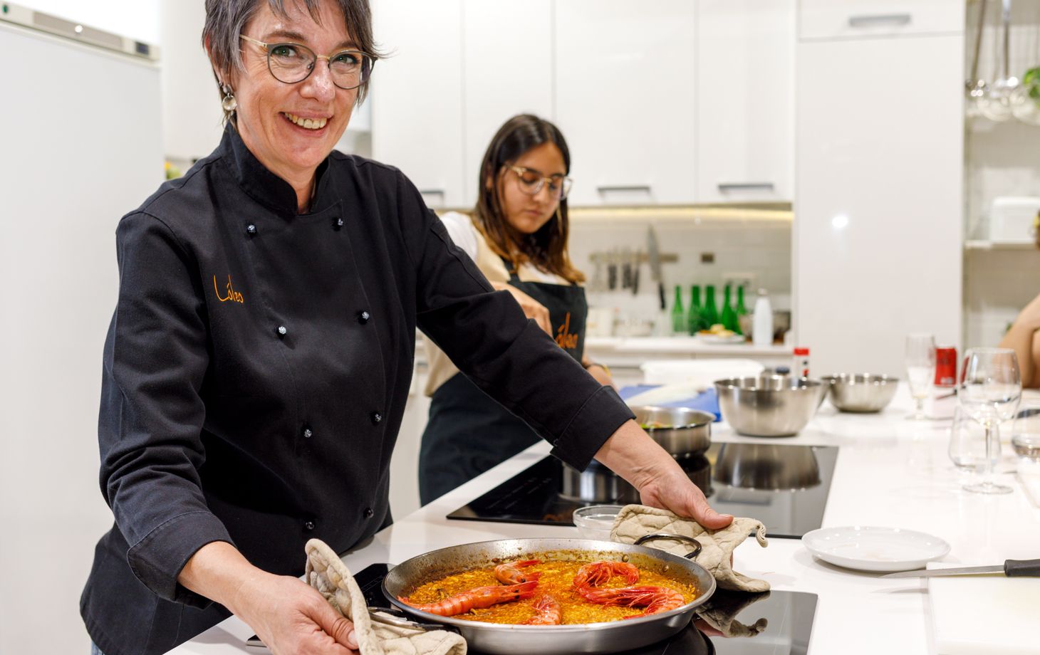Tapas and Paella Culinary Class in a Special Gastronomic Place