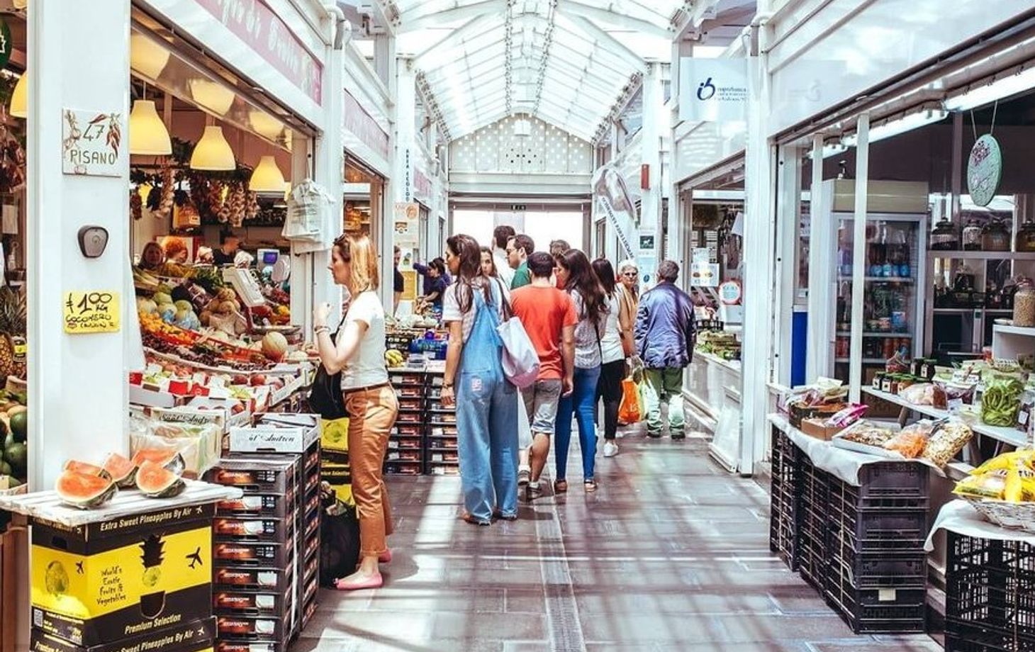 A Taste of Testaccio in Rome: Walking Tour with Market Tastings