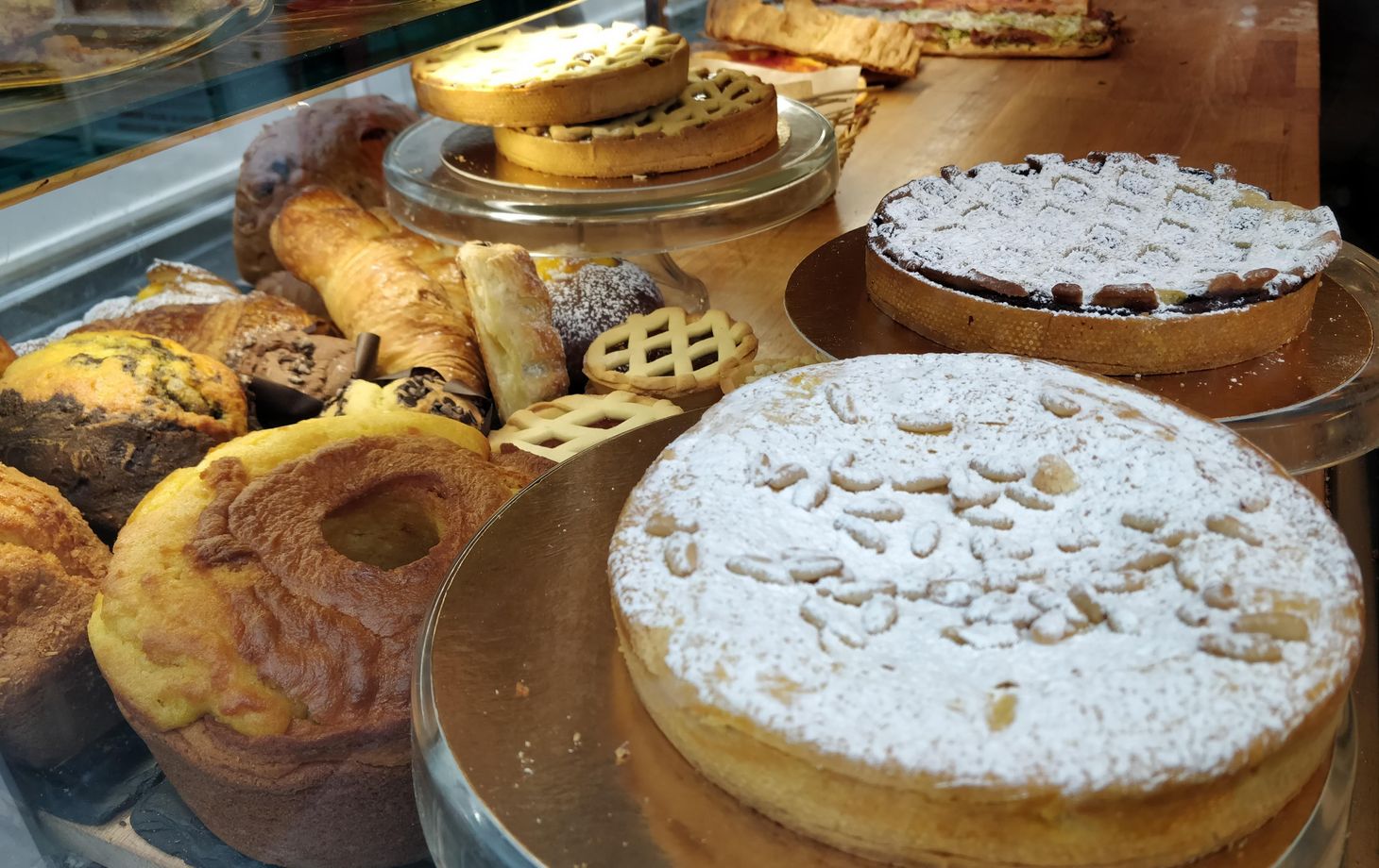 A Taste of Testaccio in Rome: Walking Tour with Market Tastings