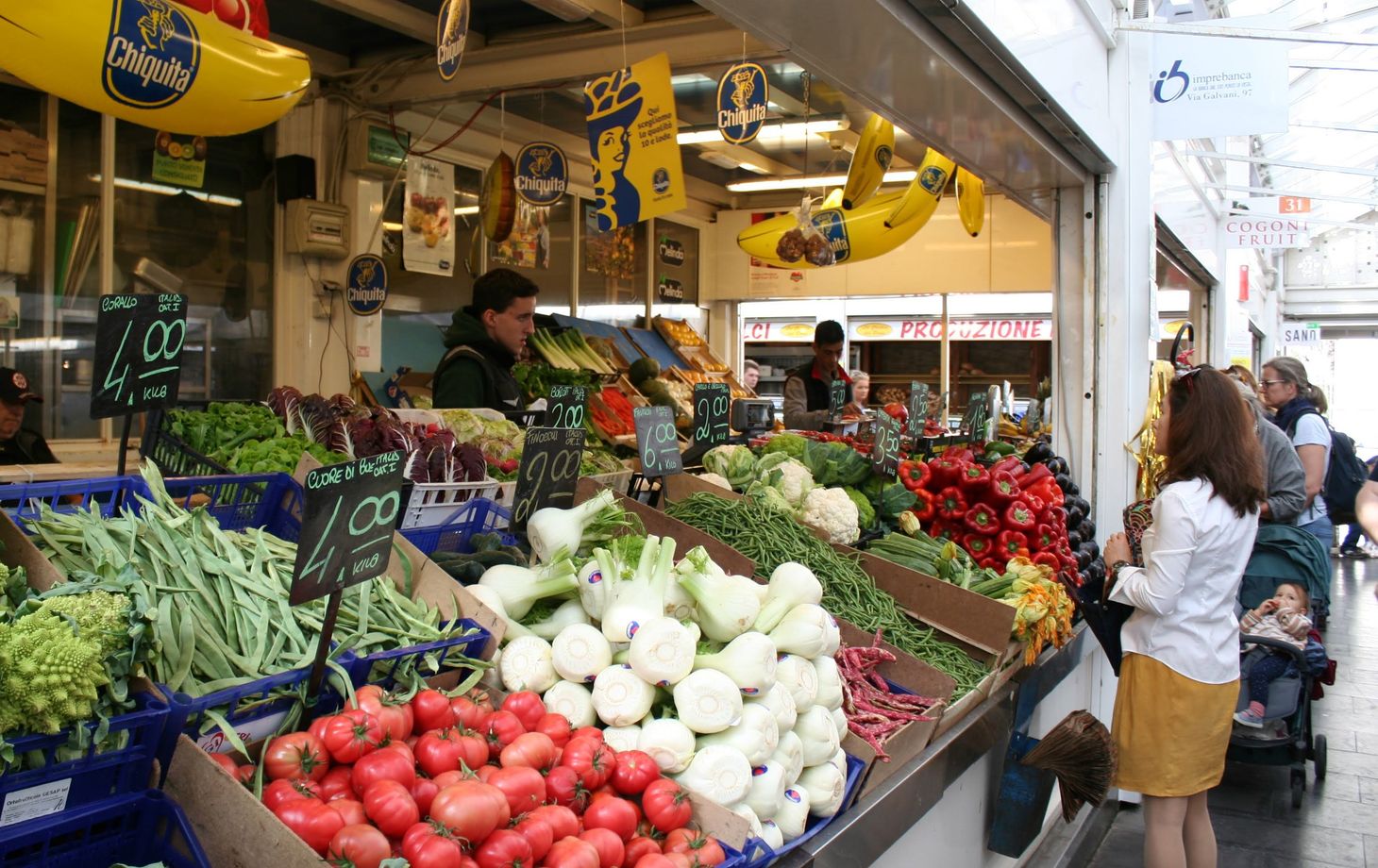 A Taste of Testaccio in Rome: Walking Tour with Market Tastings