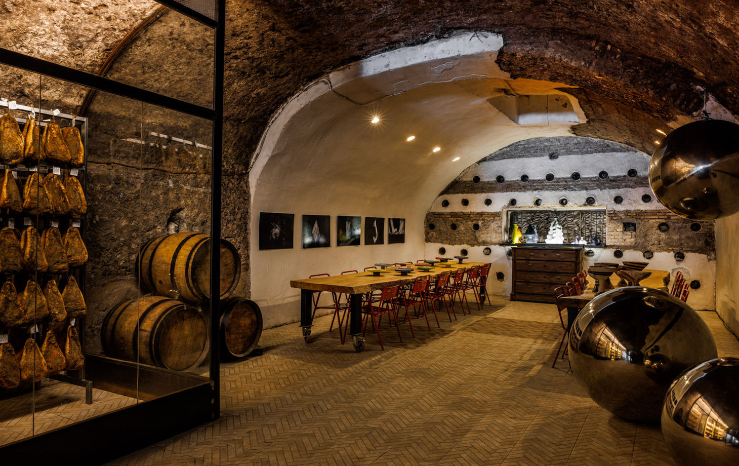 Testaccio Evening Food Tour & Tasting Experience with a Master Taster