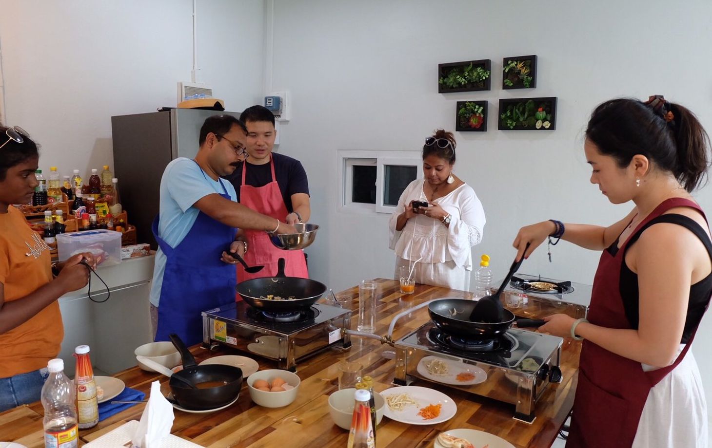 Learn 4 Thai Dishes in Cooking Class with Market Tour