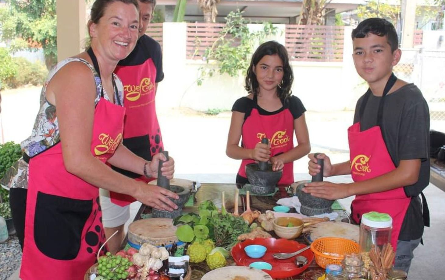 Discover the Secrets of Thai Cooking and have fun with a Market Tour