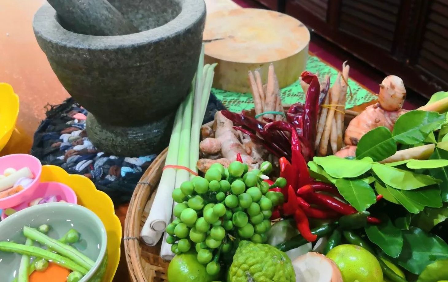 Discover the Secrets of Thai Cooking and have fun with a Market Tour