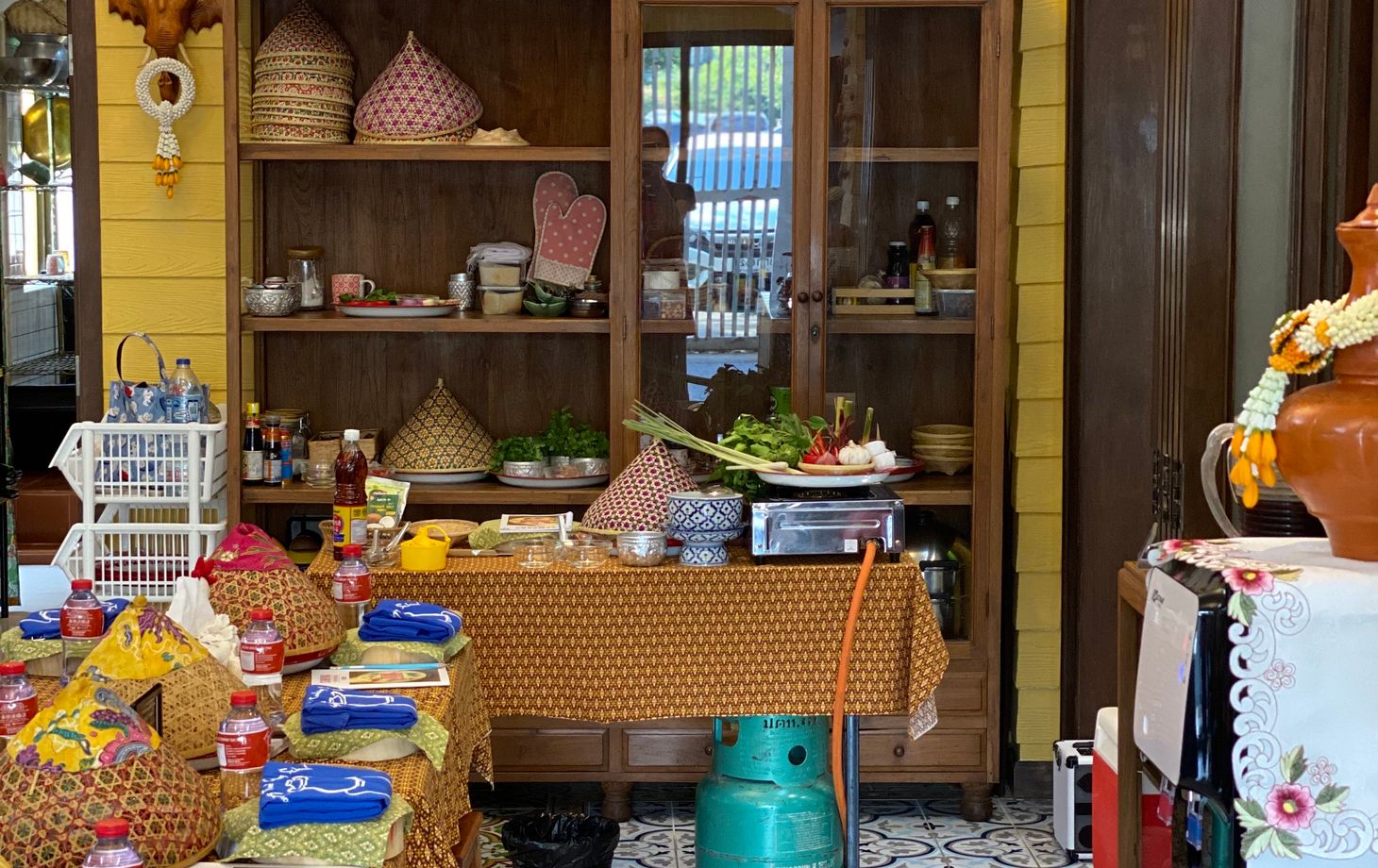 Thai Cooking Class with Morning Market Shopping and Tour in Silom