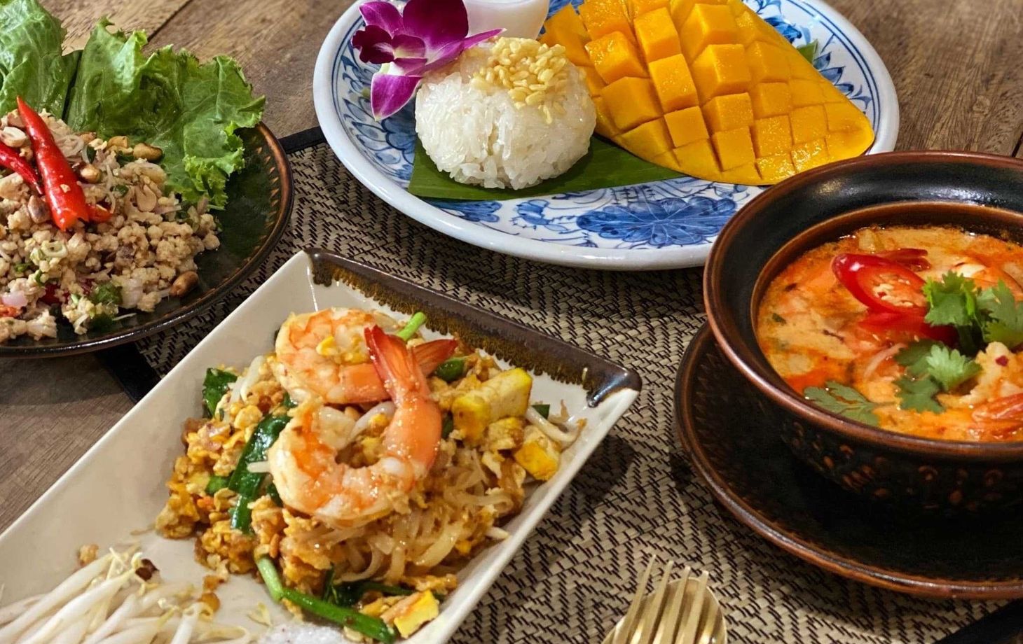 Thai Cooking Class with Visit at the Largest Fresh Market and Tuk-Tuk Ride