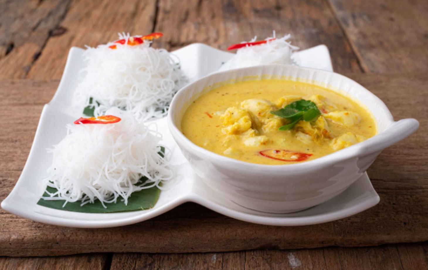 Hands-On Thai Cooking Masterclass with Local Market Tour in Phuket