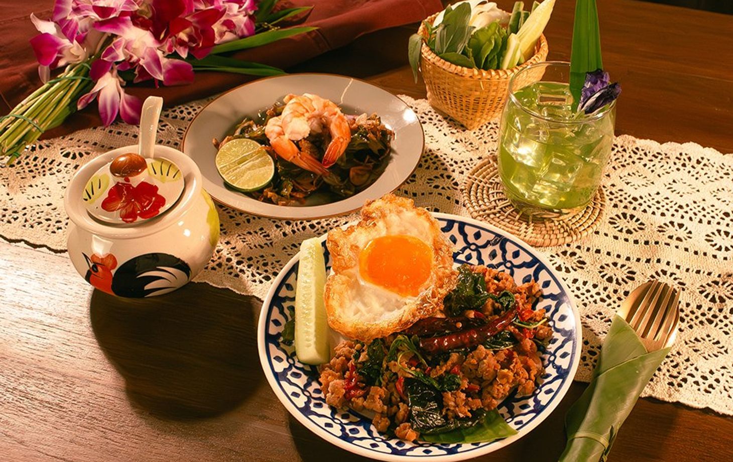 Thai Food 101 Adventure – Market, Tuk-Tuk & Cooking Experience