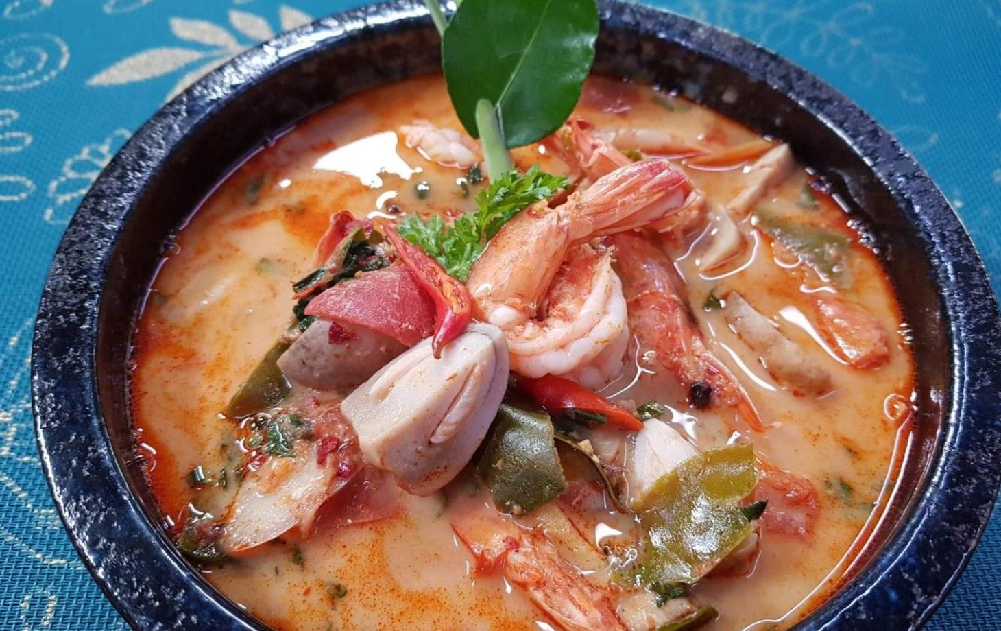 Thai Street Food Cooking Class & Market Tour in Sukhumvit