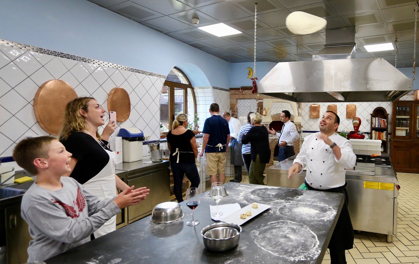 Make the Traditional Pizza of Naples with a Pizzaiolo
