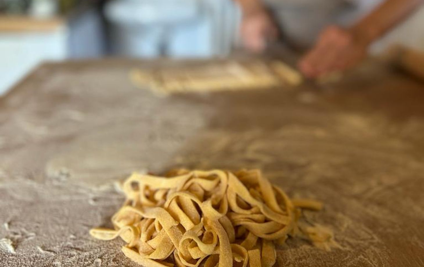 Traditioneller handgemachter Pasta-Kochkurs in einem toskanischen Bauernhaus