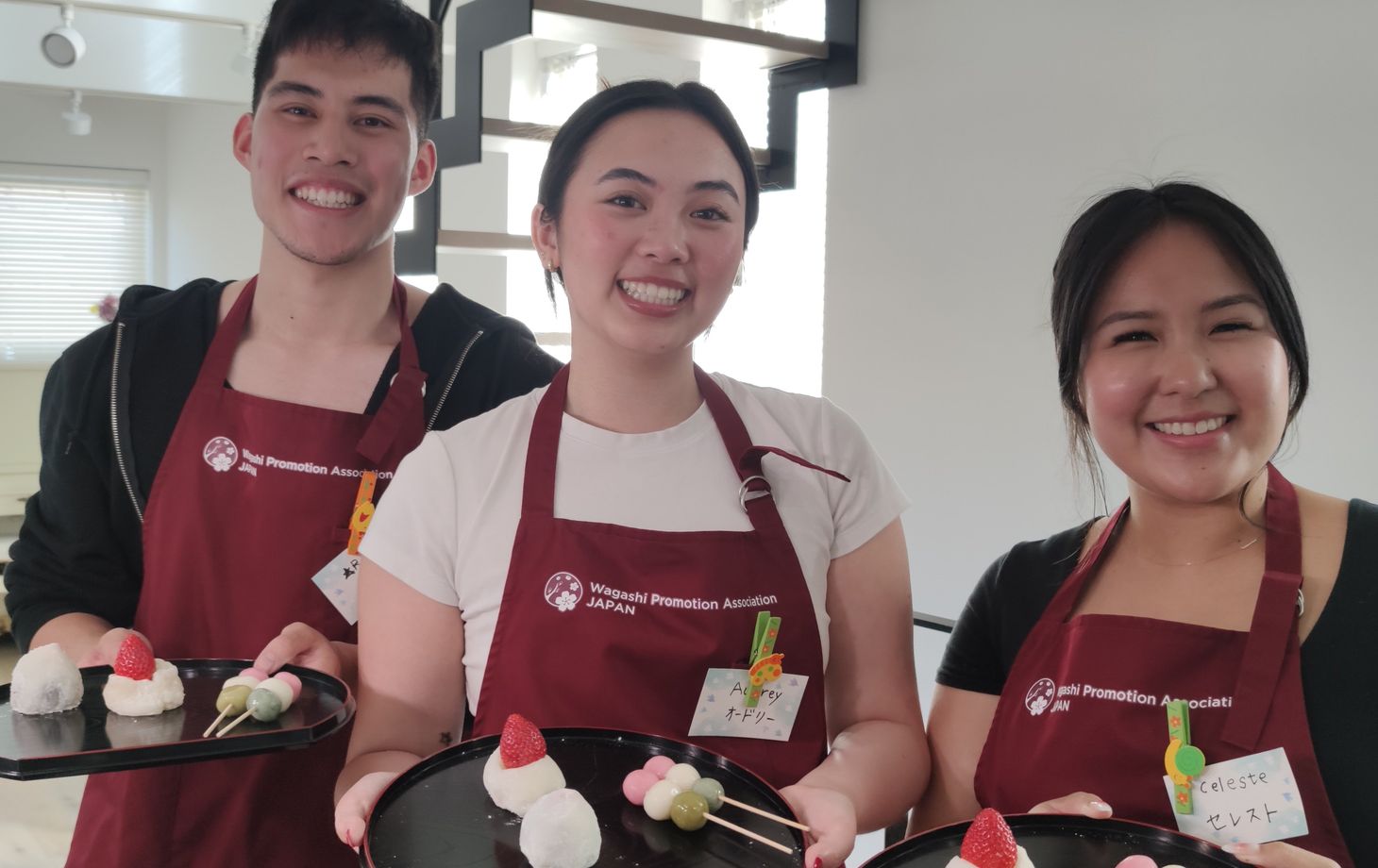 Traditional Japanese Mochi Making Class in Local Tokyo Home
