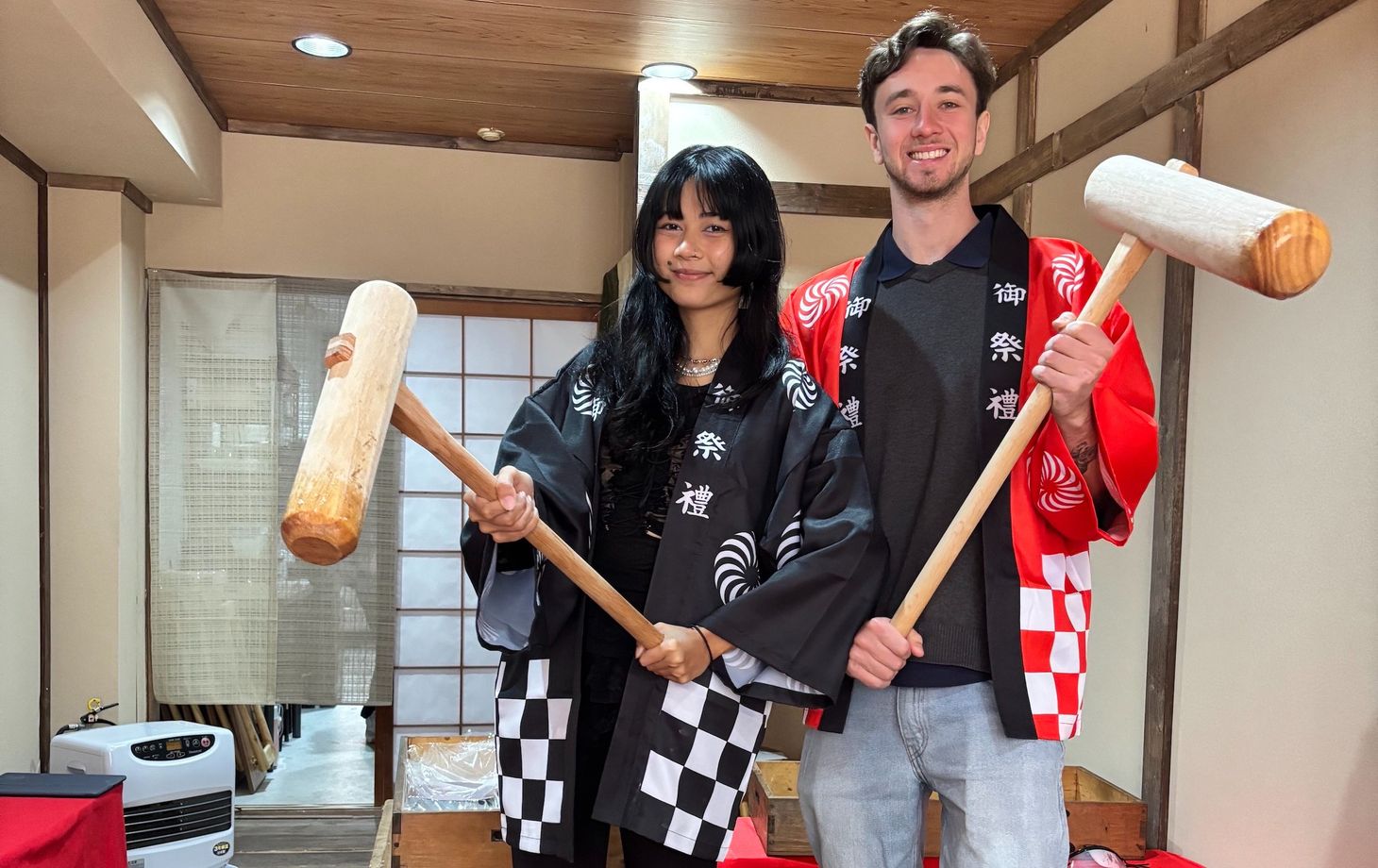 Traditional Mochi Pounding Experience with Tasting