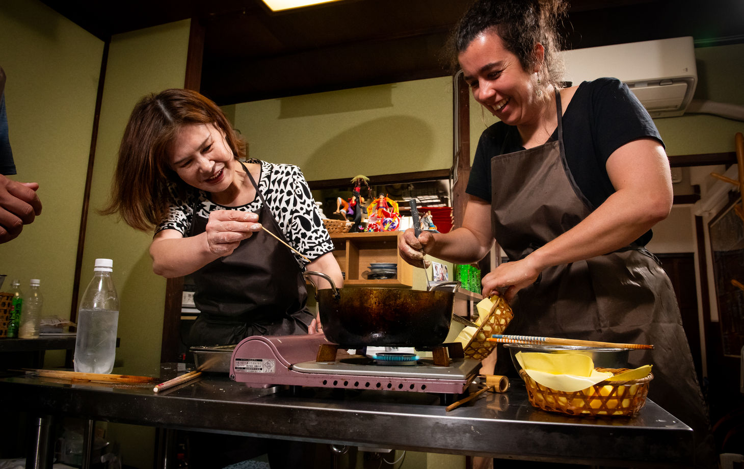 Traditional Tokyo Home Cooking: Handmade Udon, Tempura & Omelette