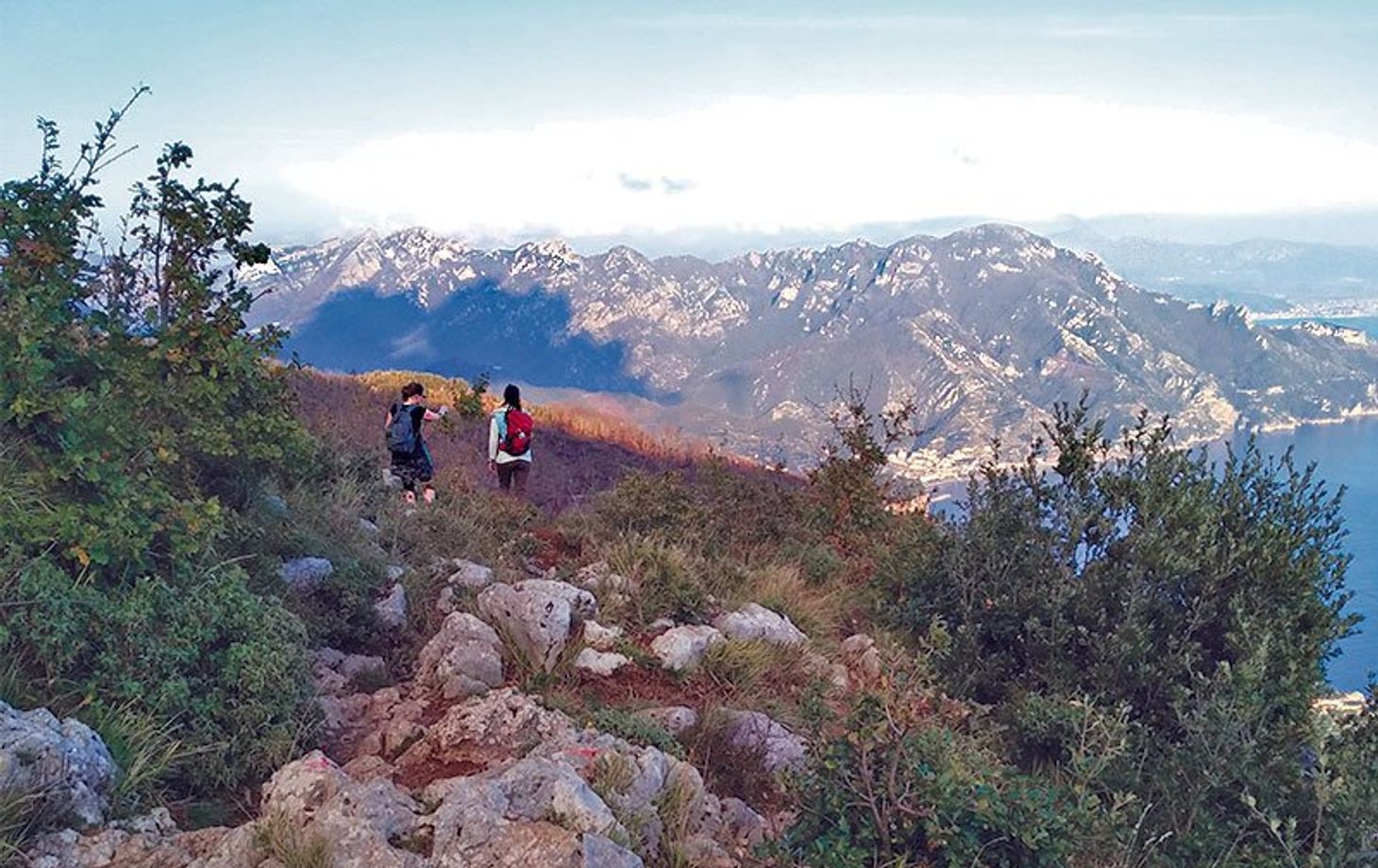 Trek 'n' Cook with Satva and Enrico near Amalfi