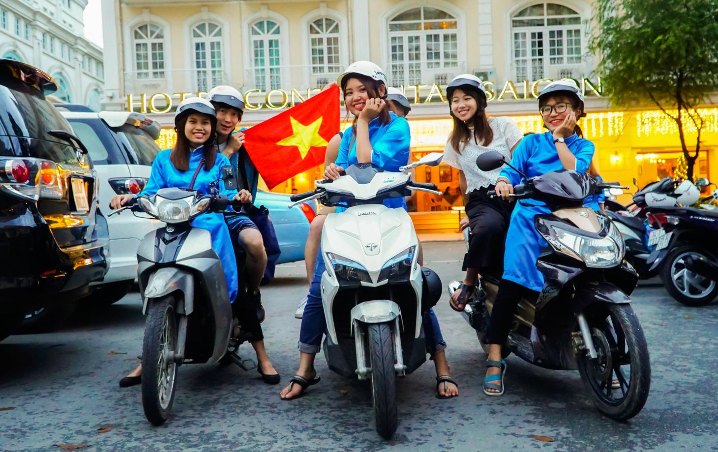 Vegan Food Tour on Scooter with Passionate Girl Riders