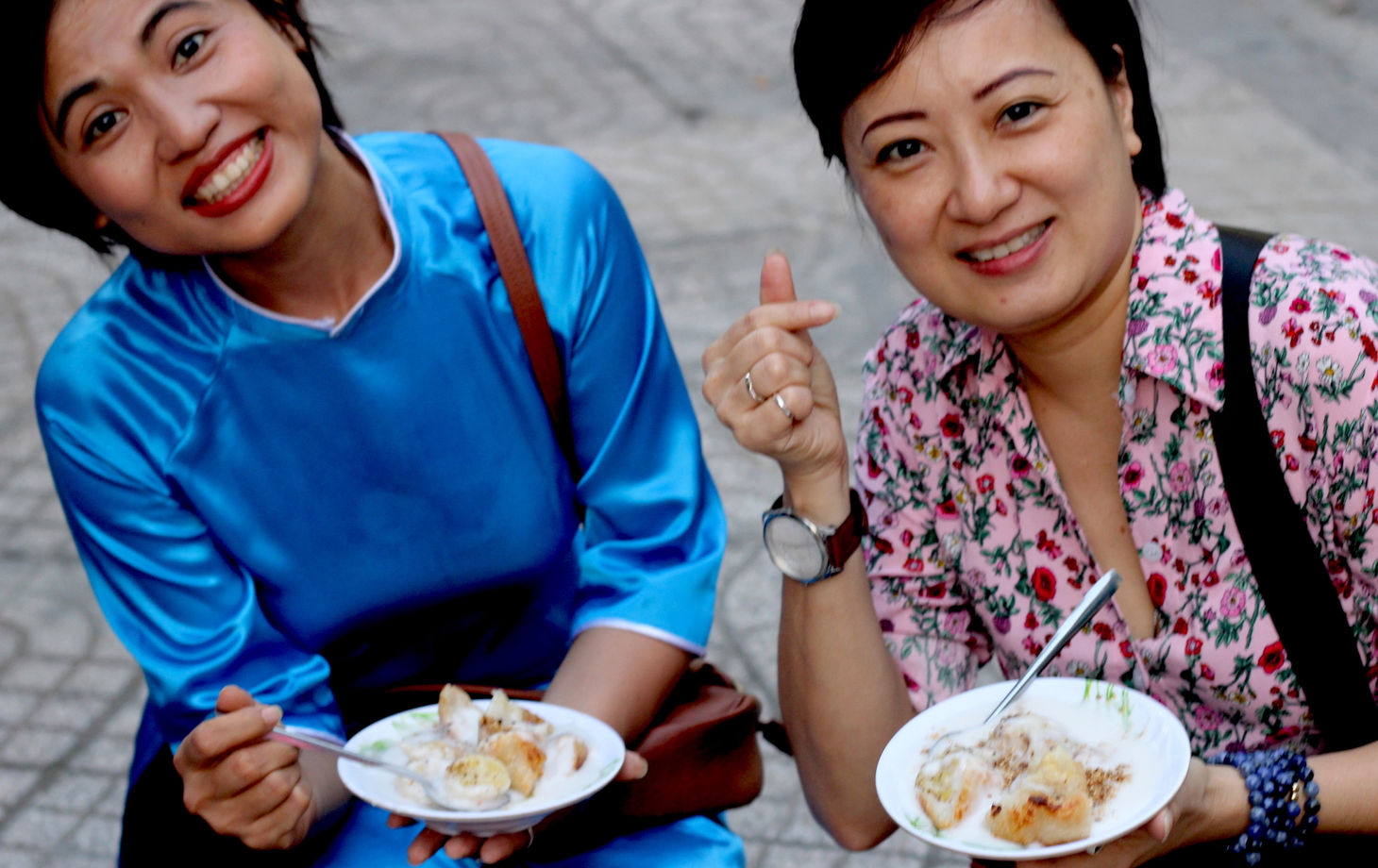 Vegan Food Tour on Scooter with Passionate Girl Riders