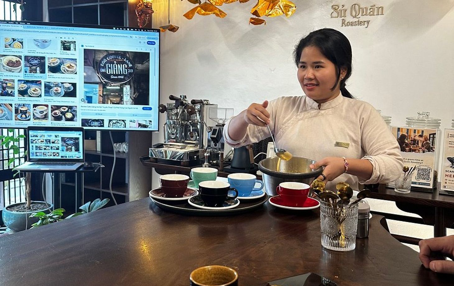 Hanoi: Top favourite Cooking and Coffee Brewing
