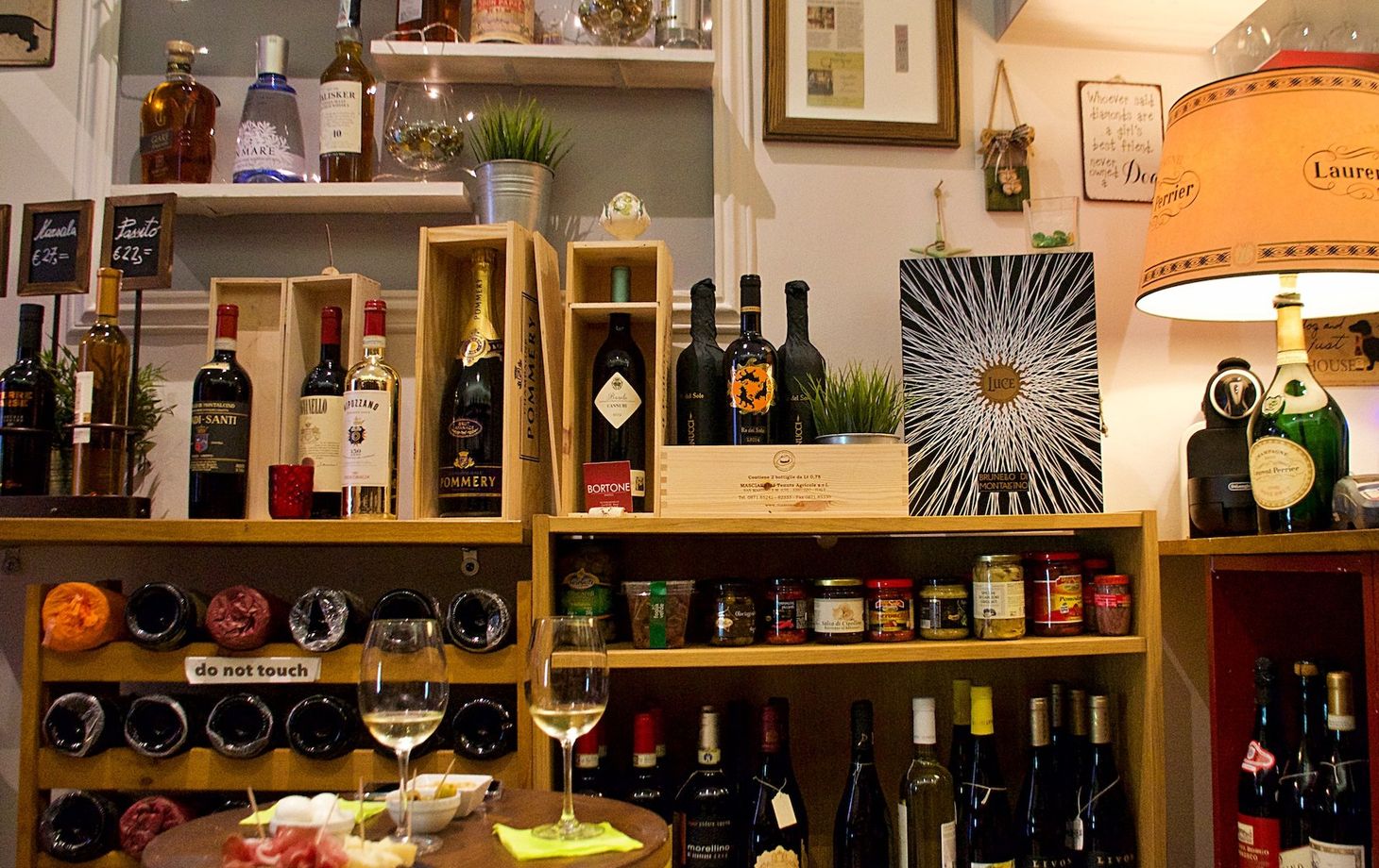 Wine Tasting with 6 Different Italian Fine Wines, Cured Meats, and Cheeses