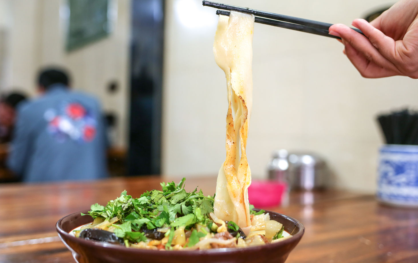 Xian Morning Food & Market Tour with Tuk Tuk